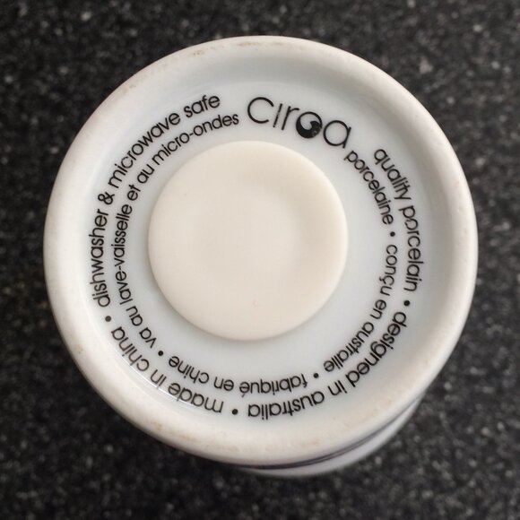 London UK Travel Mug Tumbler White Red Blue City Print Silicon Lid Porcelain - Picture 8 of 8